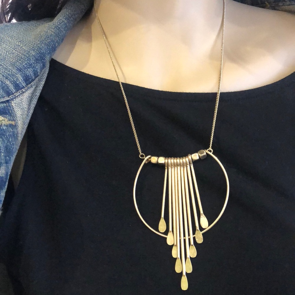 Modern Sculptural Simple Gold Necklace-Boutique